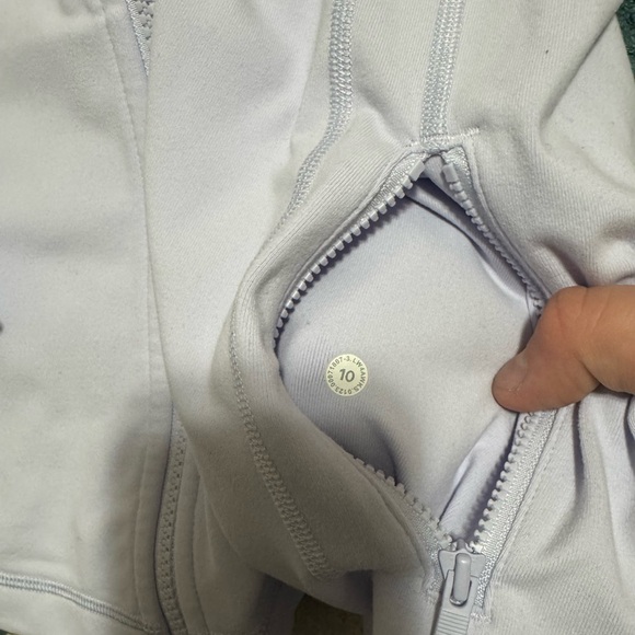 Lululemon define jacket Berry Mist size 10 - Picture 2 of 3